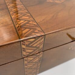 Walnut Box with Inlays - Inlay - Styylish