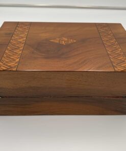 Walnut Box with Inlays - Back Detail - Styylish