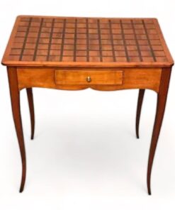 Baroque Table- styylish