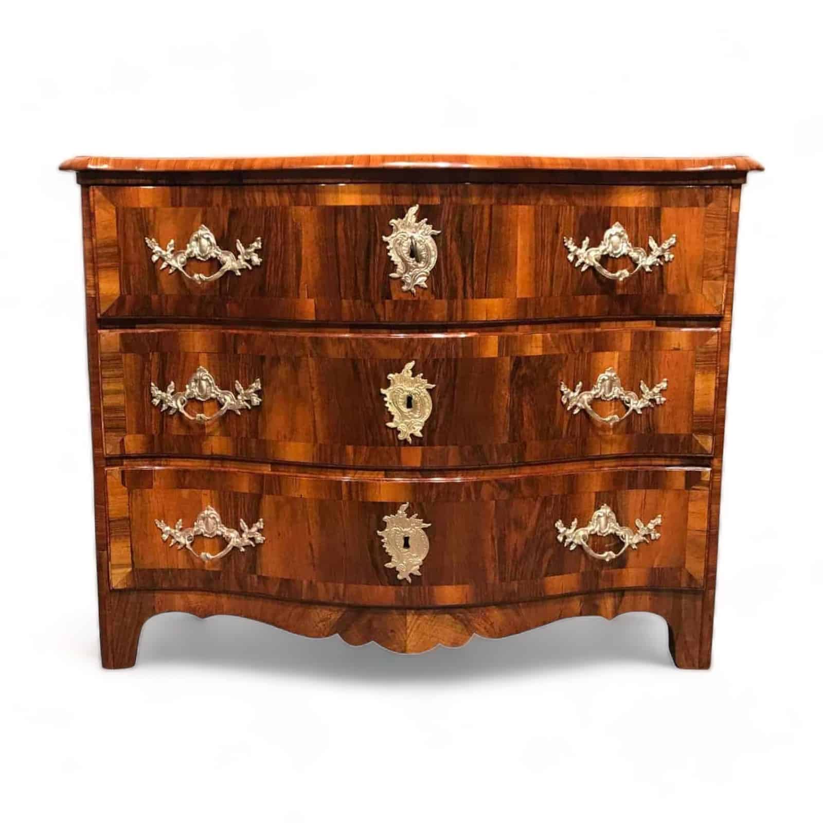 18th century Chest of Drawers- styylish