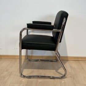 Bauhaus Armchair, Chromed Steeltubes, Leather, Germany circa 1930