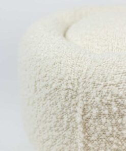 Pouf with White Curls - Edge Detail - Styylish