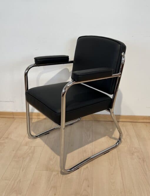 Steel Bauhaus Armchair - Side Profile - Styylish