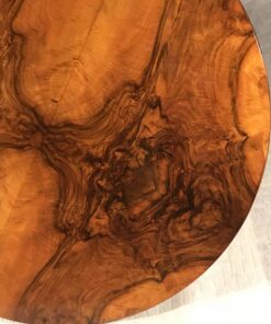 Biedermeier Salon Table- detail of the walnut veneer- Styylish