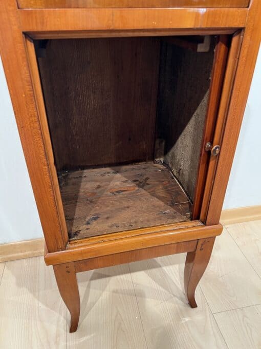 Biedermeier Pillar Cabinet - Interior Compartment - Styylish