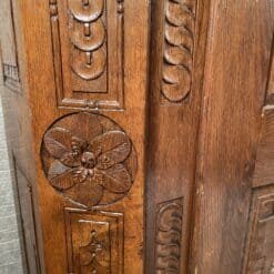 Neoclassical Armoire - Detail - Styylish