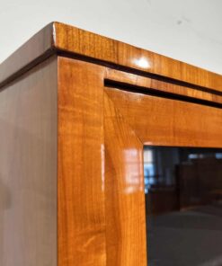Cherry Biedermeier Vitrine - Top - Styylish