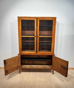 Cherry Biedermeier Vitrine - Bottom Interior - Styylish