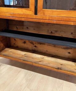 Cherry Biedermeier Vitrine - Compartment Interior - Styylish