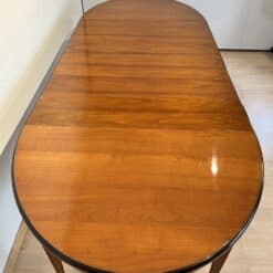 Biedermeier Dining Room Table - Wood Detail - Styylish