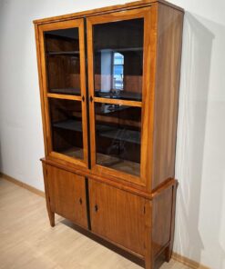 Cherry Biedermeier Vitrine - Side Profile - Styylish