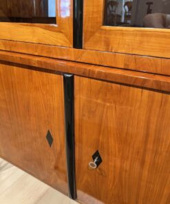 Cherry Biedermeier Vitrine - Bottom - Styylish