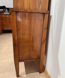 Cherry Biedermeier Vitrine - Side - Styylish