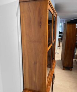 Cherry Biedermeier Vitrine - Wood Side - Styylish