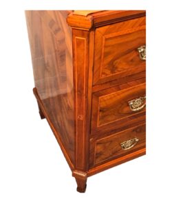 Louis XVI Chest of Drawers- view of the left corner- Styylish