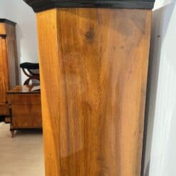 Walnut Biedermeier Bookcase - Side Details - Styylish