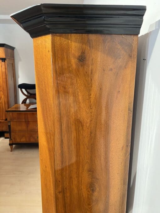 Walnut Biedermeier Bookcase - Side Details - Styylish