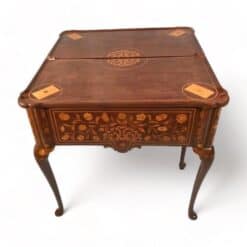 Dutch Card table - styylish