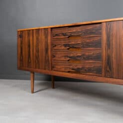 Mid-Century Modern Sideboard - Legs - Styylish