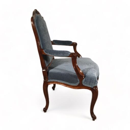 Baroque Armchair- side view- Styylish