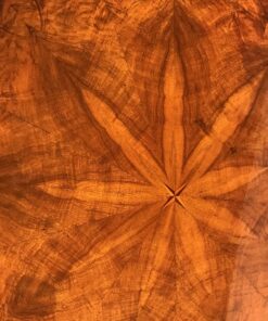 Austrian Biedermeier Table- Top with piecrust veneer, detail of the star inlay- Styylish