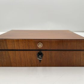 Biedermeier Sewing Box, Walnut Veneer, Austria circa 1820