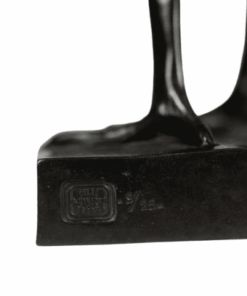 Alternative view of François Pompon “Poule”, bronze, 2006 print.