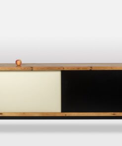Ate Van Apeldoorn Sideboard - Front - Styylish