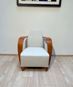 Vintage Spanish Armchair - Front - Styylish