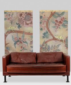 Painting of a Chameleon - Size Comparison - Styylish