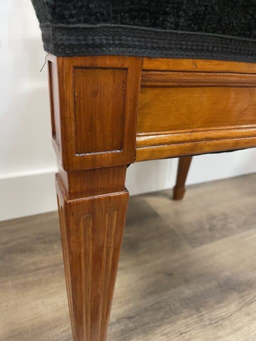 Set of six Neoclassical Chairs - Leg Detail - Styylish