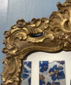 18th century Gilt Wood Mirror- detail of rocaille - Styylish
