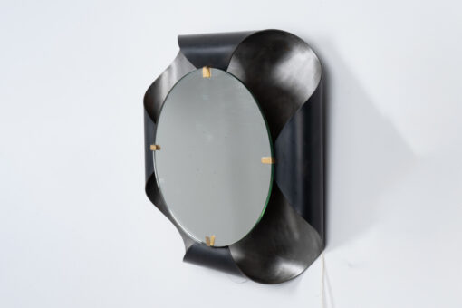 Mirror in Curved Metal - Side Profile - Styylish