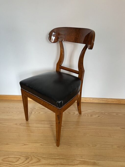 Biedermeier shovel Chair - Side View - Styylish