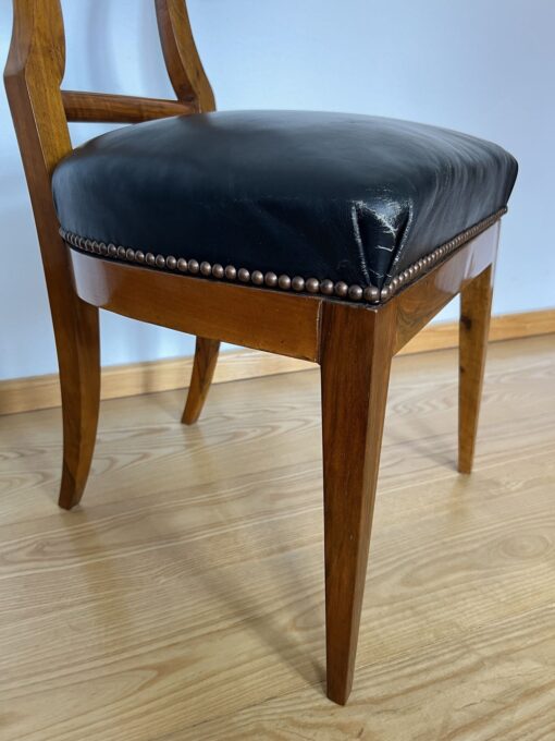 Biedermeier shovel Chair - Cushion Detail - Styylish