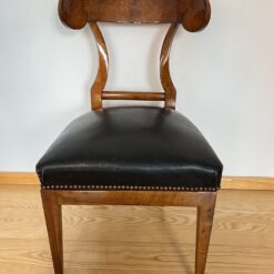 Biedermeier shovel Chair - Front - Styylish