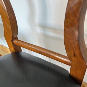 Biedermeier Shovel Chair, Walnut Veneer, Austria circa 1820