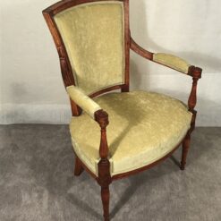 French Directoire Armchair, 18th century - Three-quarters - Styylish