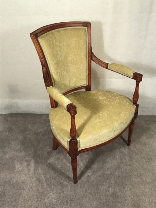 French Directoire Armchair, 18th century - Three-quarters - Styylish