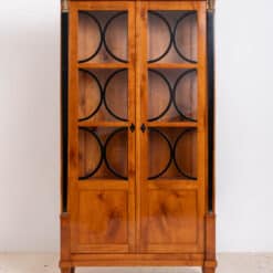 Biedermeier Cherry wood vitrine- Front - Styylish