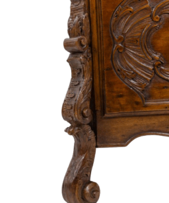 Venetian Louis XV Chest - Foot - Styylish