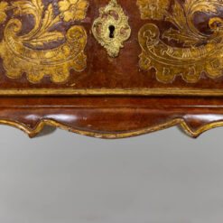 Venetian Louis XV Style Chest - Bottom Edge - Styylish