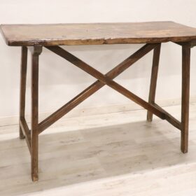 Antique Rustic Table in Solid Oak and Walnut, Italy 16th Century