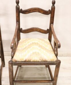 Set of 2 Antique Armchairs - Individual Profile - Styylish