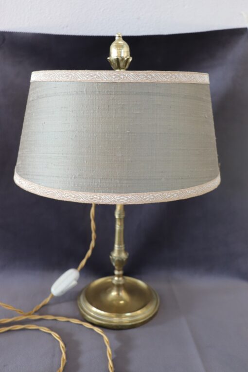 Vintage Brass Table Lamp - Full - Styylish