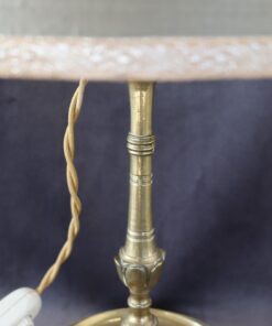 Vintage Brass Table Lamp - Middle Detail - Styylish
