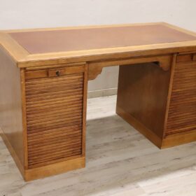 Italian 1940s Solid Oak Wood Writing Desk with Shutter Doors