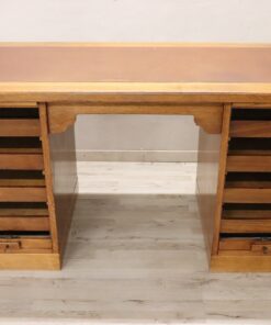 Oak Wood Writing Desk - Interior - Styylish