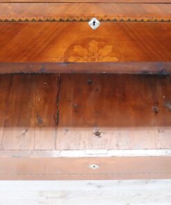 Inlaid Walnut Chest of Drawers - Middle Drawer Interior - Styylish