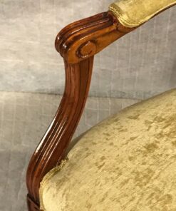 Pair of Louis XVI Armchairs - Frame Detail - Styylish